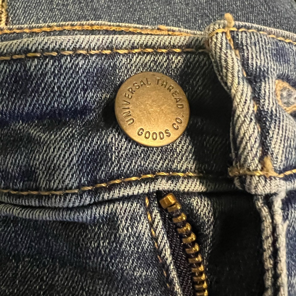 Universal Thread High Rise Skinny jeans - Picture 6 of 8